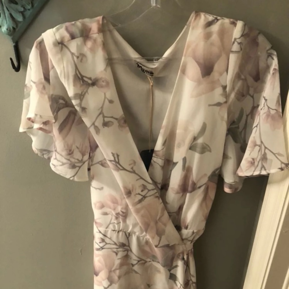 BNWT show me your mumu dress